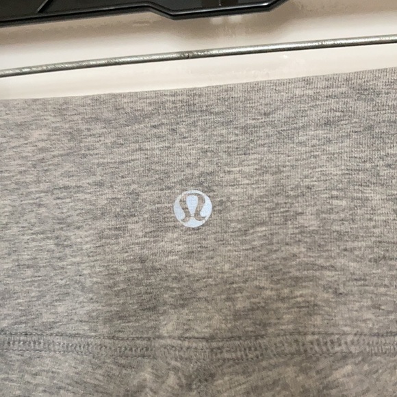 Lululemon grey leggings - Picture 3 of 3